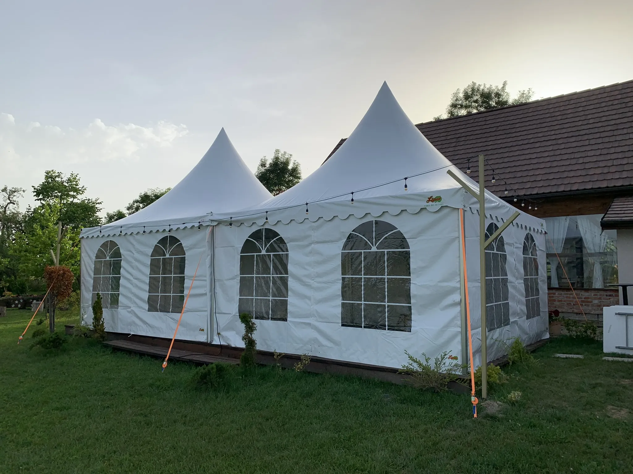 Elegantno uređena pagoda