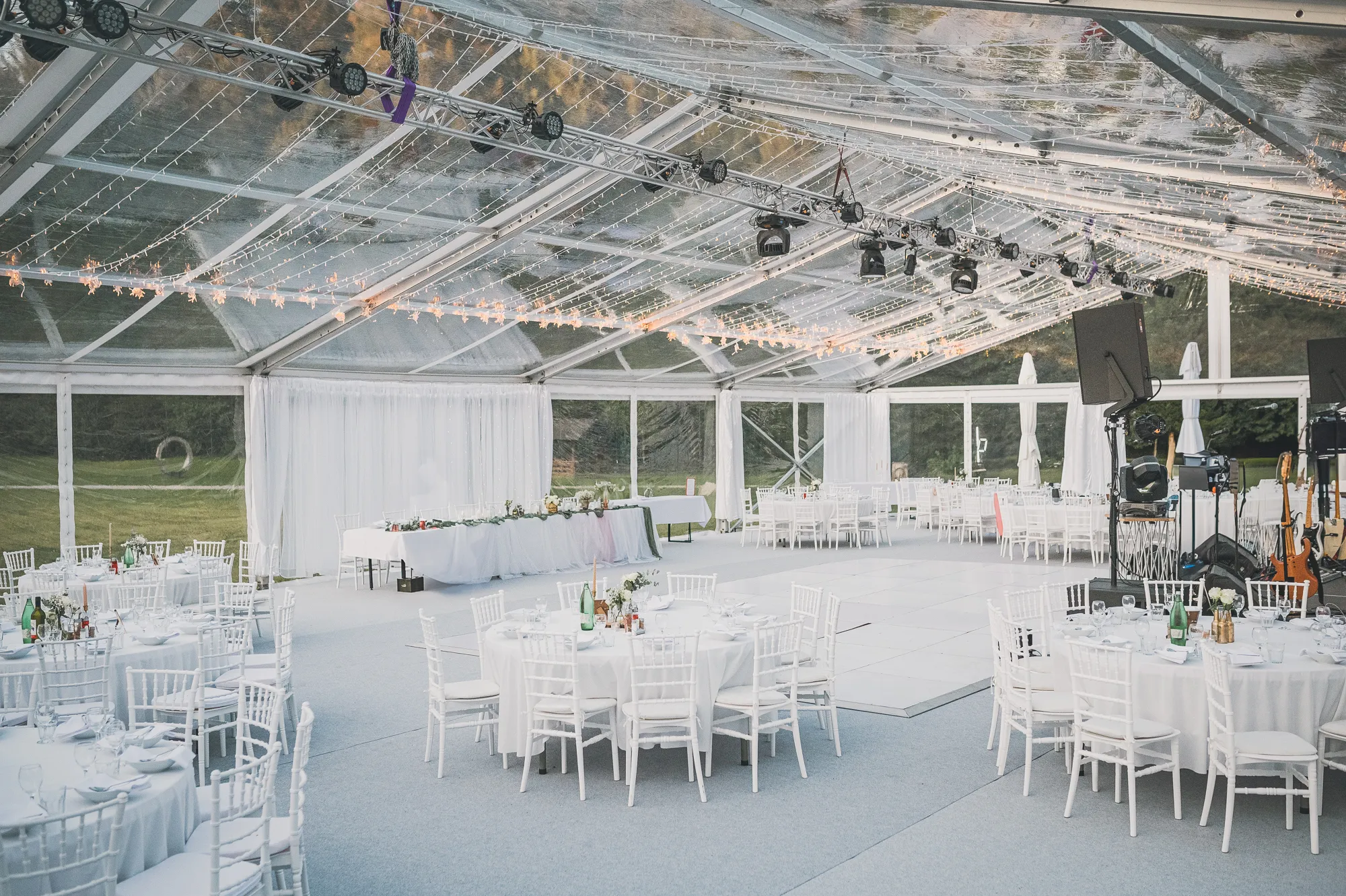 Romantično osvjetljenje vjenčanja